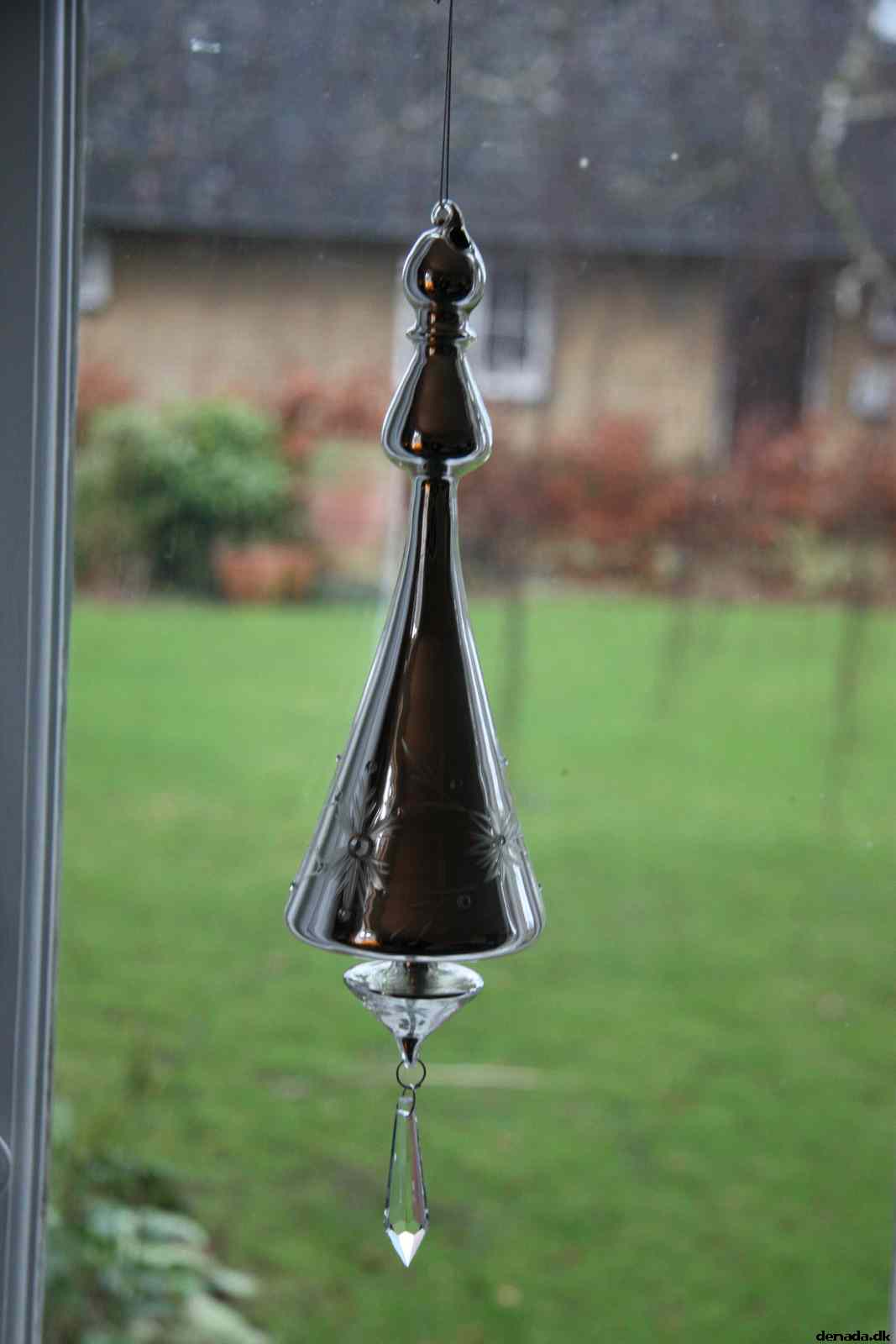 * Image 4